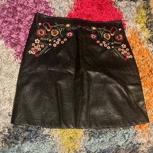 Floral faux leather skirt